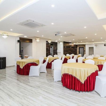 Capital O 40833 Maharaja Hotel & Restaurant Kashipur Exterior photo