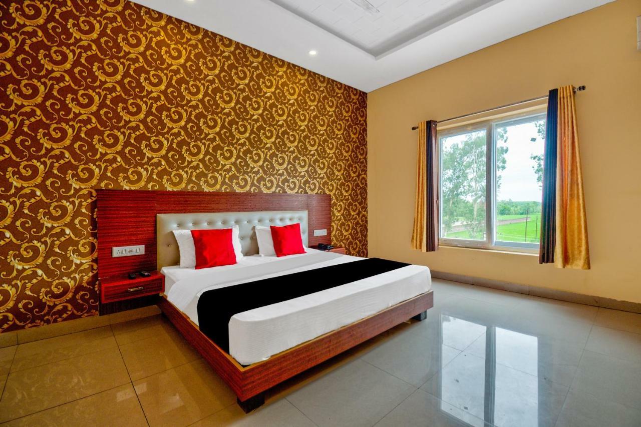 Capital O 40833 Maharaja Hotel & Restaurant Kashipur Exterior photo