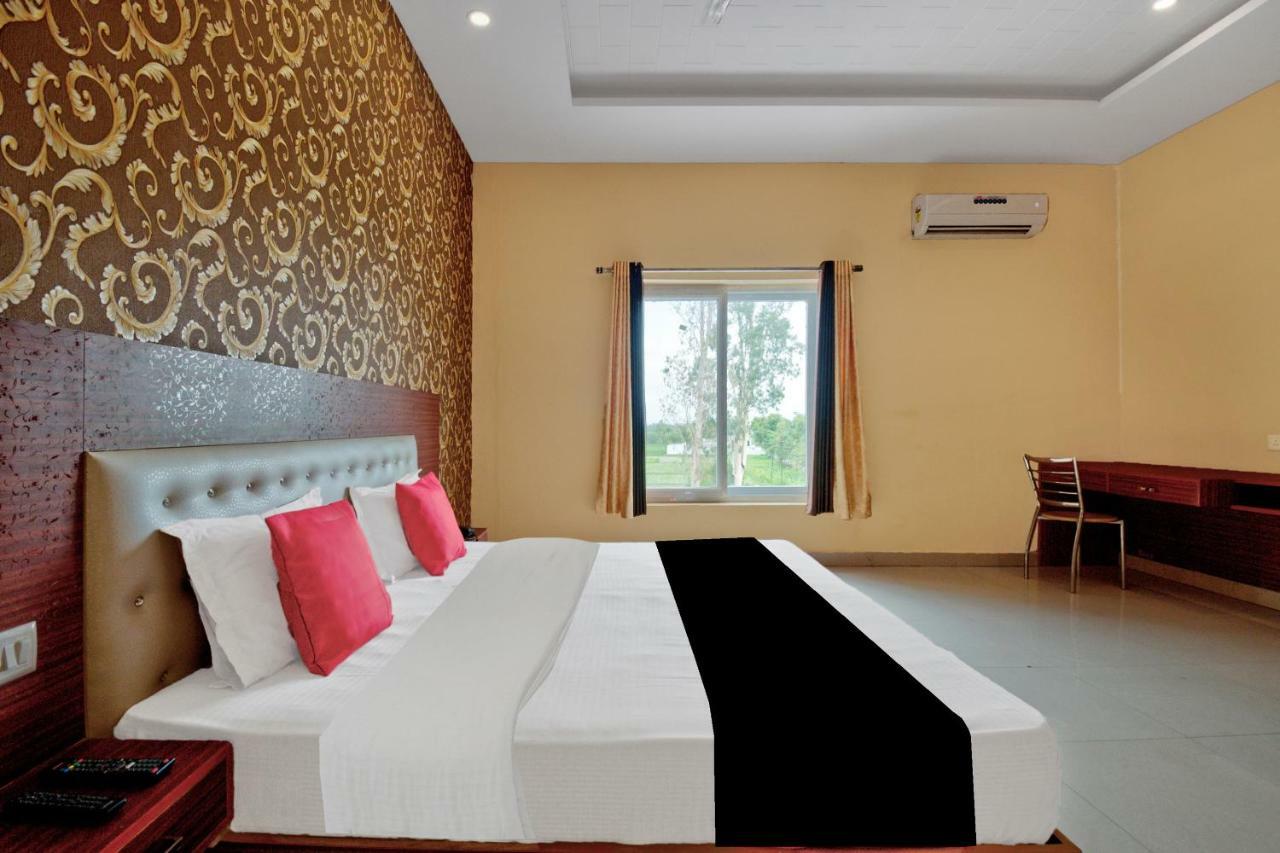Capital O 40833 Maharaja Hotel & Restaurant Kashipur Exterior photo