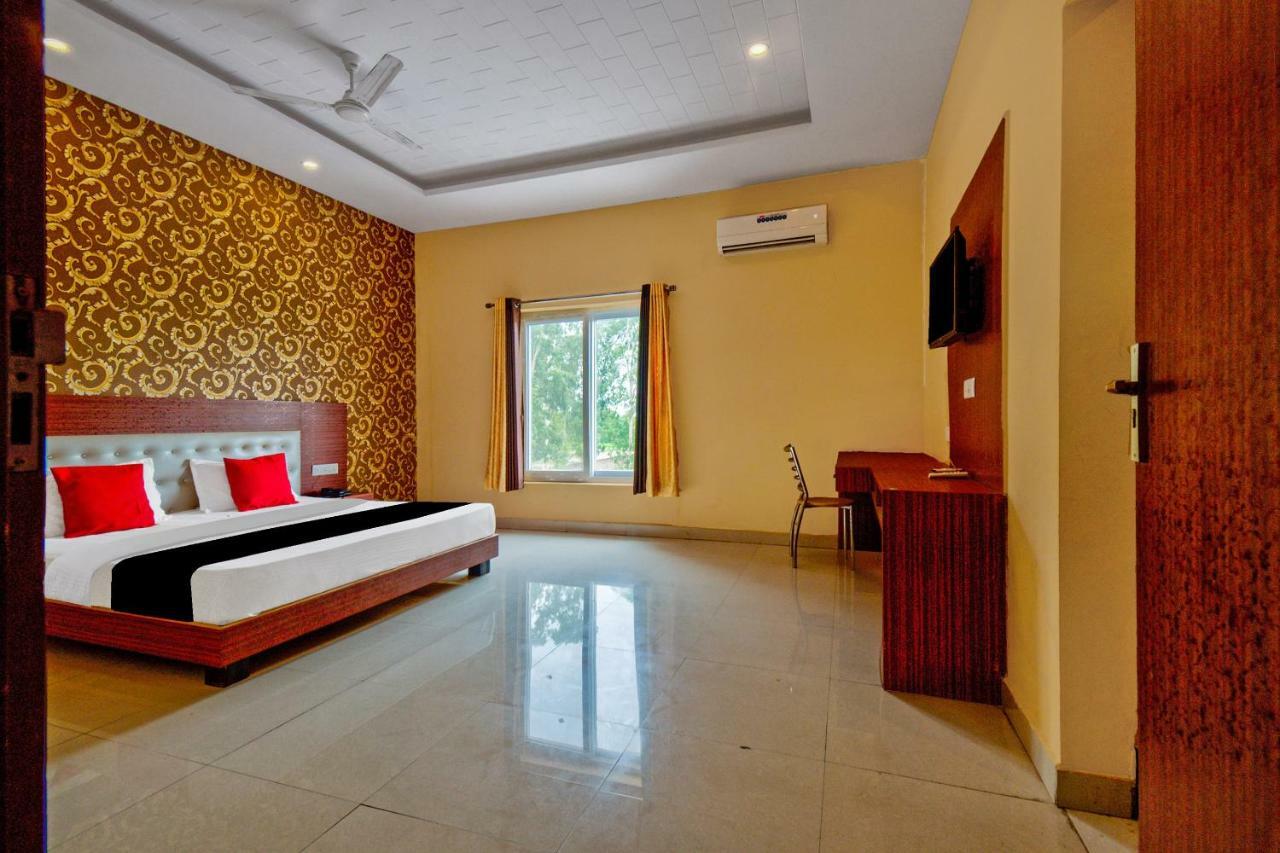 Capital O 40833 Maharaja Hotel & Restaurant Kashipur Exterior photo