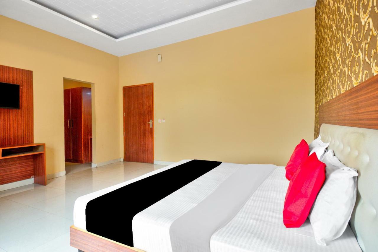 Capital O 40833 Maharaja Hotel & Restaurant Kashipur Exterior photo