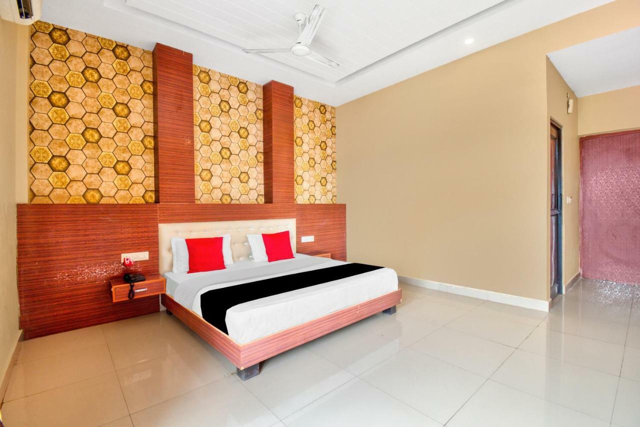 Capital O 40833 Maharaja Hotel & Restaurant Kashipur Exterior photo